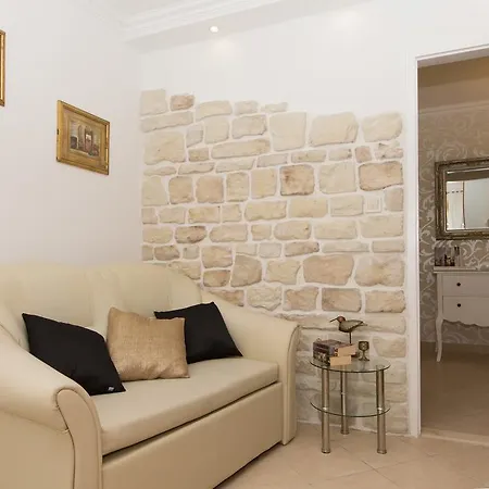 Appartement Mediterranea - Garden Mlini