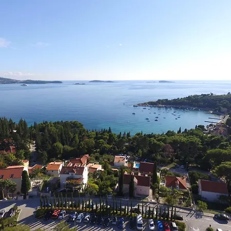 Διαμέρισμα Mediterranea - Garden Mlini
